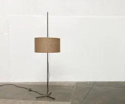 Outlet Pamono Mid-Century German Minimalist Tripod Floor Lamp, 1960s