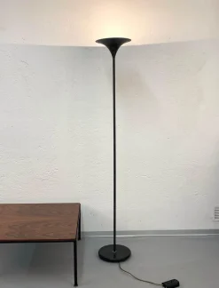Sale Pamono Mid-Century Italian Black Aluminum Tulip Floor Lamp with Gold Finishes, 1970s