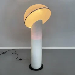 Outlet Pamono Mid-Century Italian Ciot Floor Lamp in Plastic and Metal by Chiggio for Lumenform, 1973