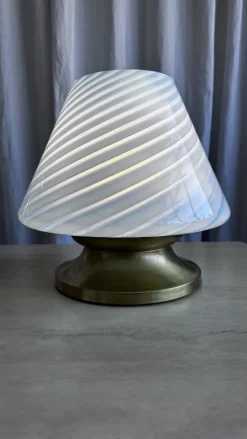 Best Pamono Mid-Century Italian Murano Glass Swirl Mushroom Table Lamp with Brass Base, 1970s