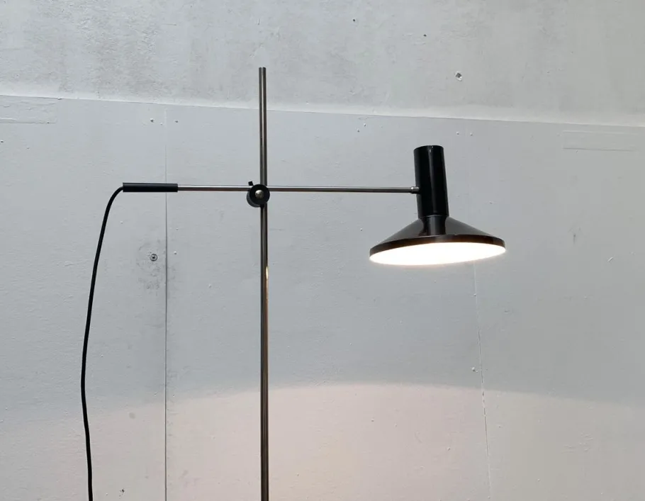 Pamono Mid-Century Minimalist Floor Lamp