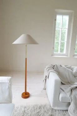 Hot Pamono Mid-Century Modern Floor Lamp in Teak and Brass, 1960s