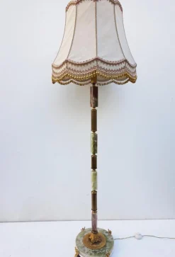 Pamono Mid-Century Modern Hollywood Regency Onyx Marble and Gilt Floor Lamp, 1960s