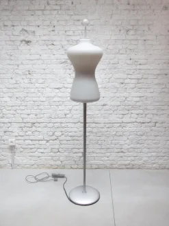 Outlet Pamono Mid-Century Modern Opaline Glass Shade Floor Lamp, 1980s