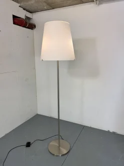 Outlet Pamono Mid-Century Modernist Italian Floor Lamp from Fontana Arte, 1980s