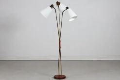 Pamono Mid-Century Scandinavian Floor Lamp in Brass and Teak by Josef Frank, 1960s