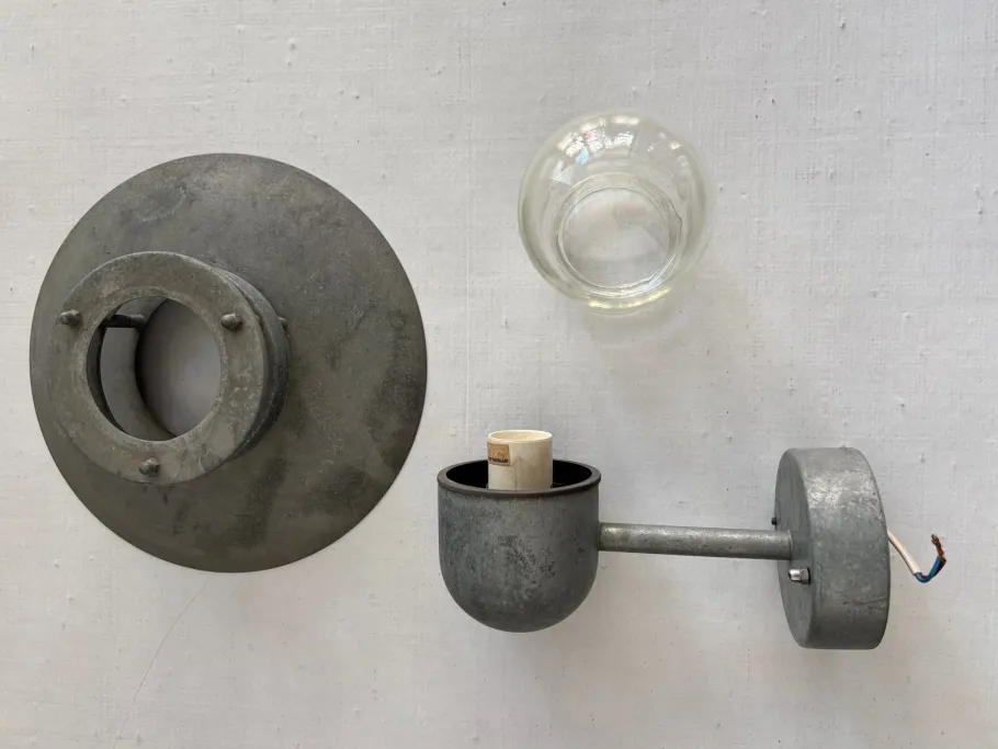 Best Pamono Mid-Century Scandinavian Metal Outdoor Wall Lamp by Louis Poulsen, 1950s