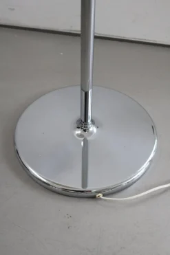 Outlet Pamono Minimalist Swivel Arm Floor Lamp from Staff, 1970s