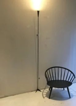 Sale Pamono Minimalist Uplight Floor Lamp, 1980s