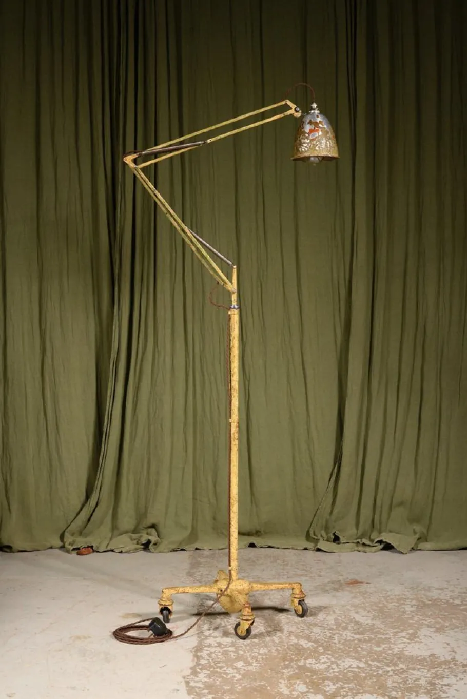 Online Pamono Model 1209 Anglepoise Trolley Floor Lamp in Original Scumble Paint by Herbert Terry, 1935