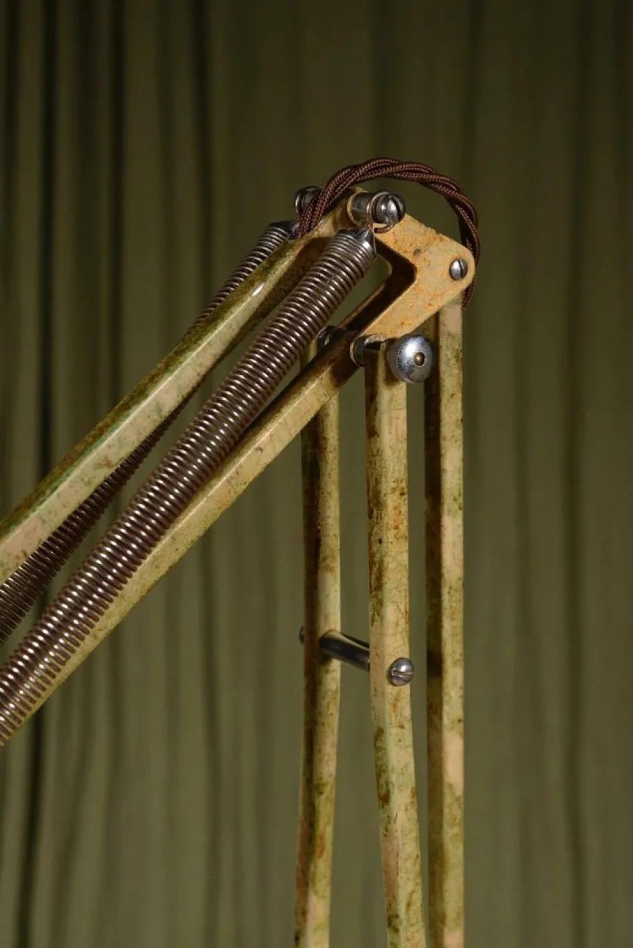 Online Pamono Model 1209 Anglepoise Trolley Floor Lamp in Original Scumble Paint by Herbert Terry, 1935