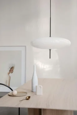 Best Pamono Model 2065 Lamp with White Diffuser and Black Hardware by Gino Sarfatti