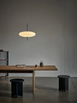 Best Pamono Model 2065 Lamp with White Diffuser and Black Hardware by Gino Sarfatti