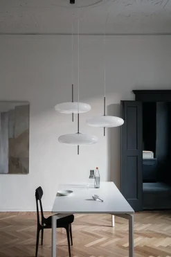 Best Pamono Model 2065 Lamp with White Diffuser and Black Hardware by Gino Sarfatti
