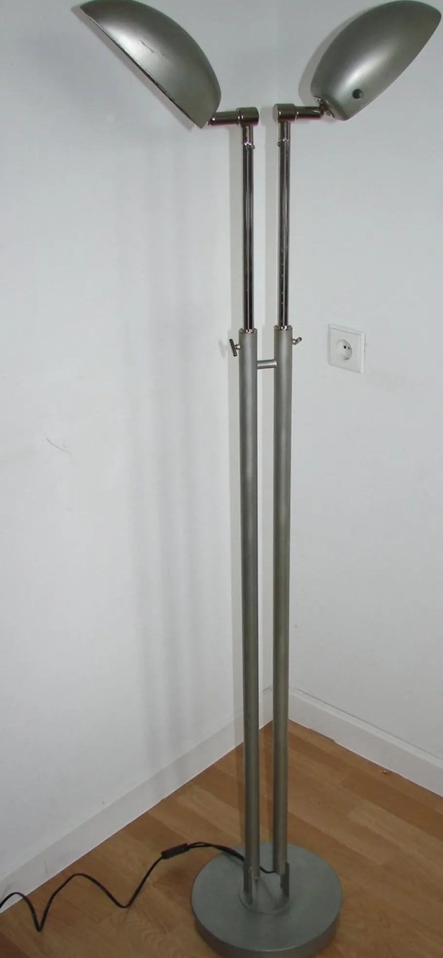 Online Pamono Modernist Floor Lamp, 1980s