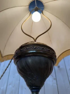 Outlet Pamono Napoleon III Style Bronze and Onyx Floor Lamp