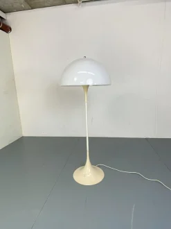Online Pamono Panthella Floor Lamp by Verner Panton for Louis Poulsen, 1971