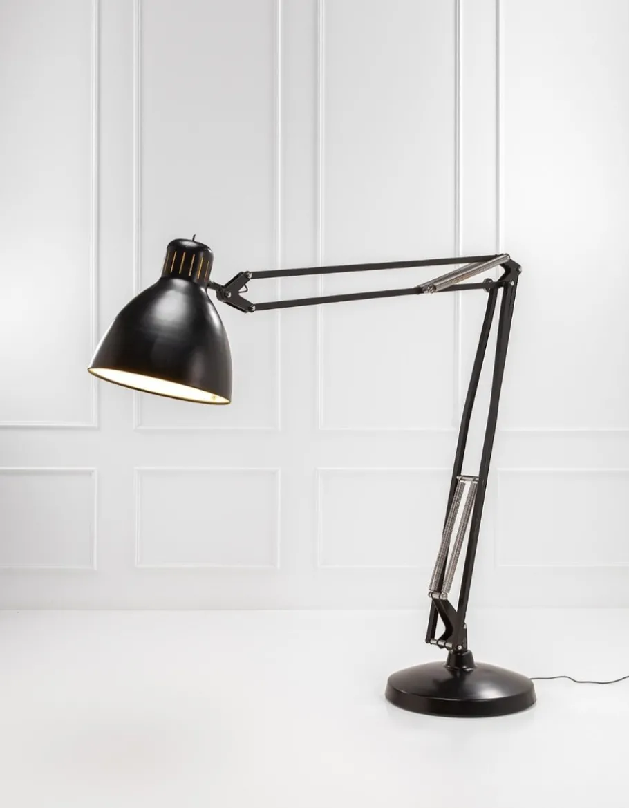 Sale Pamono Piantana Mod the Great JJ Nera by Jac Jacobsen for Luxit Leucos, 1980s