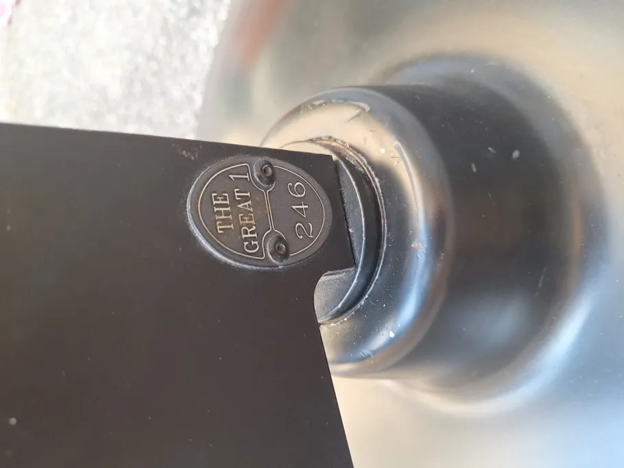 Sale Pamono Piantana Mod the Great JJ Nera by Jac Jacobsen for Luxit Leucos, 1980s