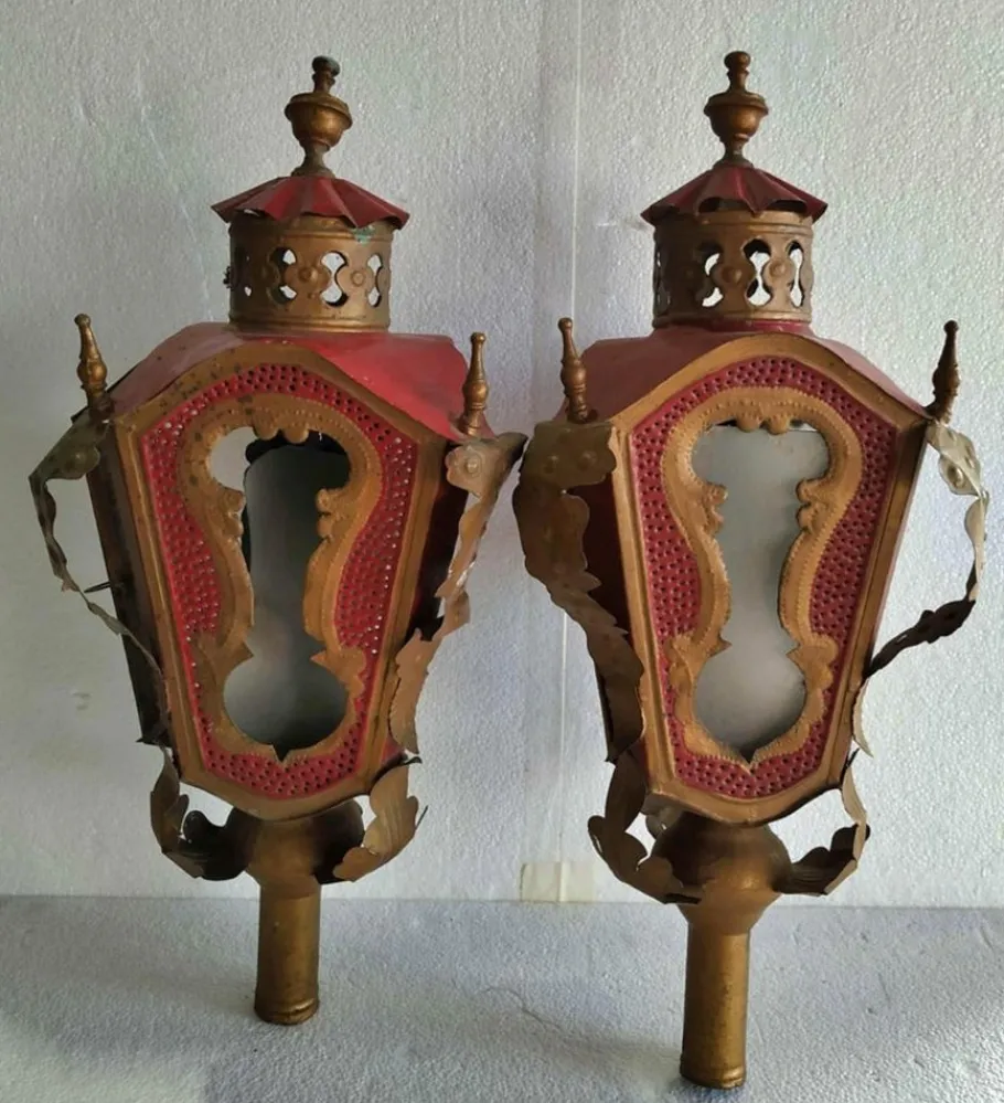 Sale Pamono Portuguese Lanterns, 18th Century, Set of 2