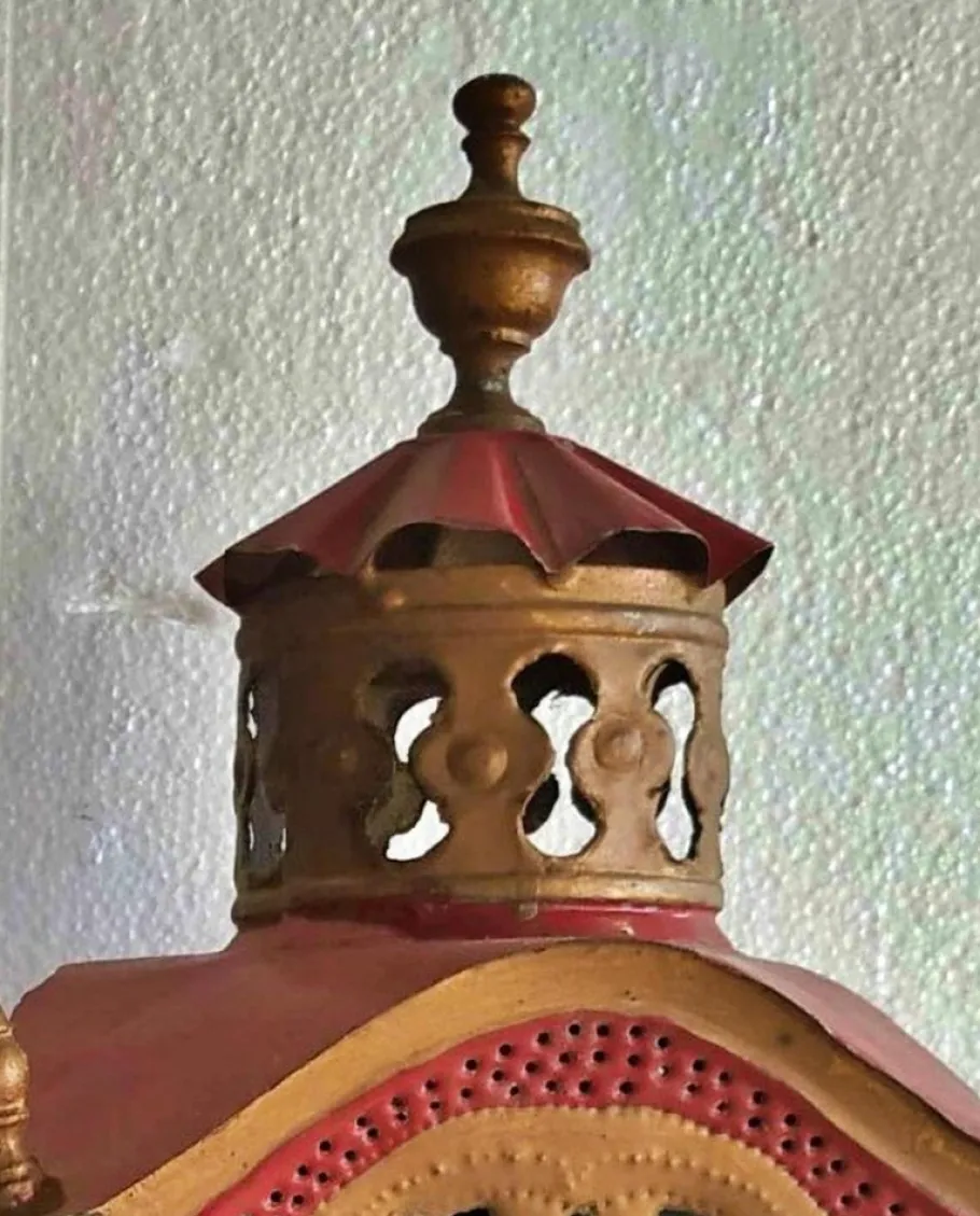 Sale Pamono Portuguese Lanterns, 18th Century, Set of 2