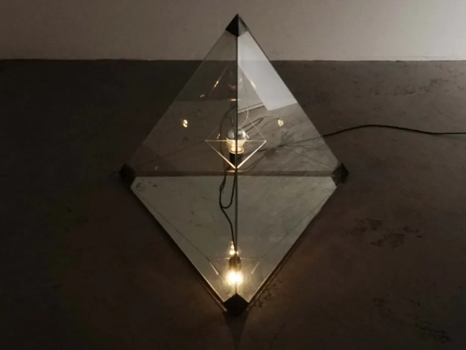Best Pamono Prototype Tetrahedron Lamp by Van Nieuwenborg & Wegman, 1979