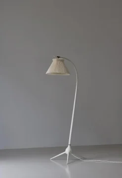 Hot Pamono Sculptural Tripod Bridge Floor Lamp attributed to Severin Hansen, Denmark, 1950s