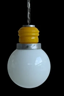 Hot Pamono Space Age Yellow and White Murano Glass Bulb, Italy, 1960s
