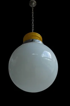 Hot Pamono Space Age Yellow and White Murano Glass Bulb, Italy, 1960s
