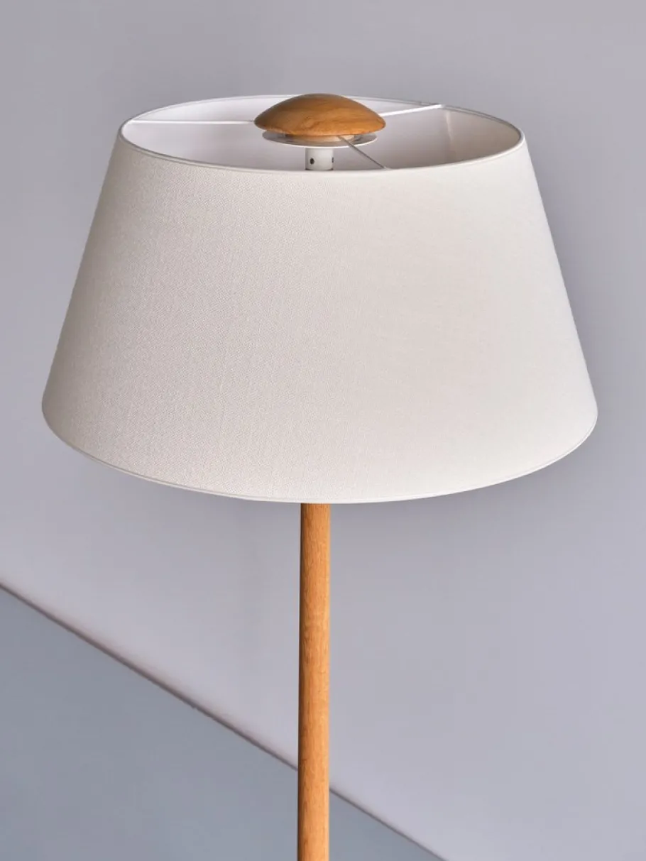 Pamono Swedish Modern 3-Legged Floor Lamp in Oak from Svensk Hemslöjd, 1950s