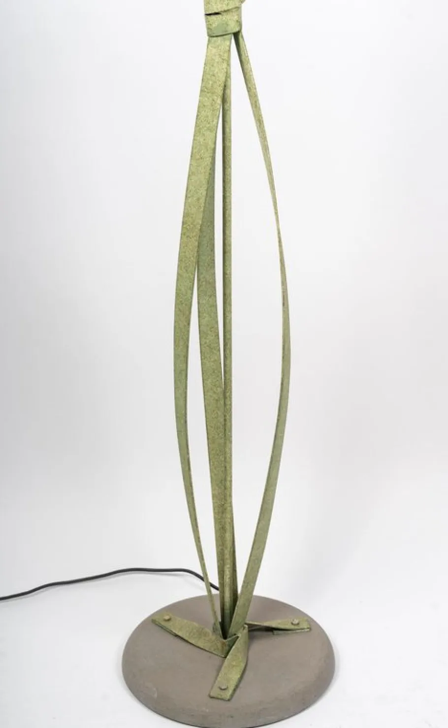 Outlet Pamono 20th Century Green Lacquered Metal Floor Lamp with Murano Glass Bowl