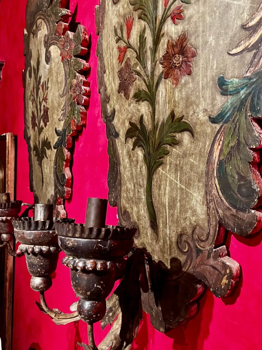 Best Pamono 18th Century Rococo Venetian Polychrome and Mecca Lacquered Wooden Wall Sconces with Iron Arms, Set of 2
