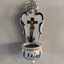 Outlet Pamono 18th Century Wall-Mounted Holy Water Font in Polychrome Earthenware by by Mario Bellini from the Nevers Factory, 1970