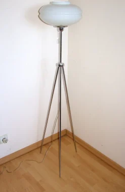 Pamono Tripod Floor Lamp, 1990s