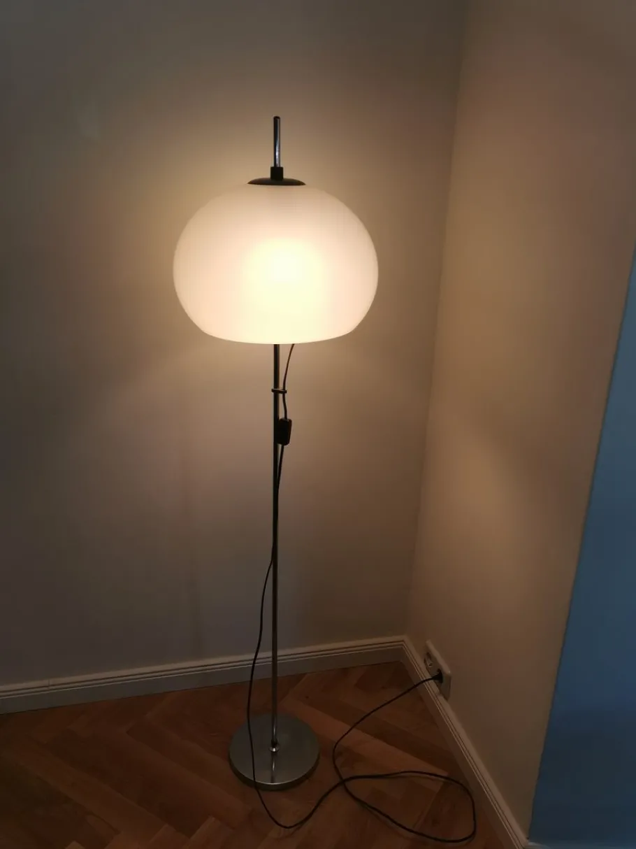 Online Pamono Vintage Acrylic Glass Floor Lamp from Staff, 1960s