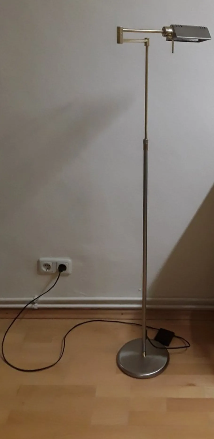 Hot Pamono Vintage Adjustable Floor Lamp, 1980s