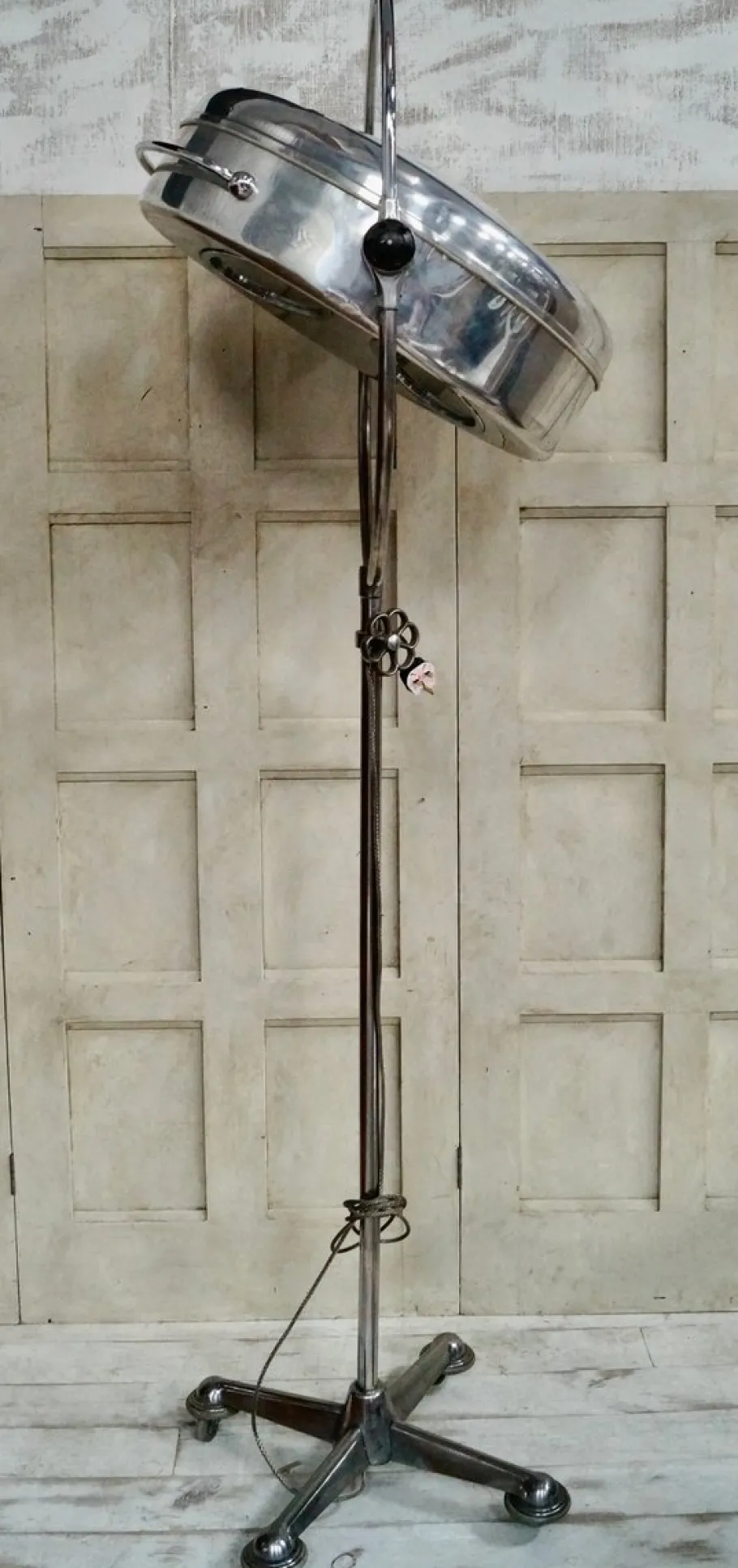 Online Pamono Vintage Ajustable Operating Lamp, 1950