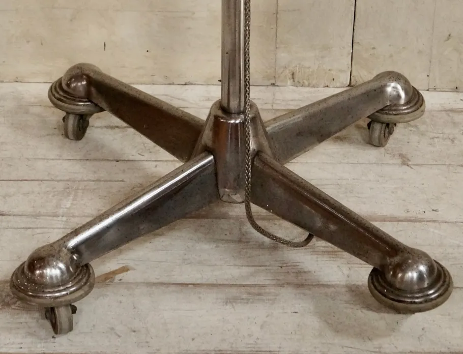 Online Pamono Vintage Ajustable Operating Lamp, 1950