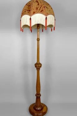 Online Pamono Vintage Art Deco Floor Lamp in Carved Oak, 1920