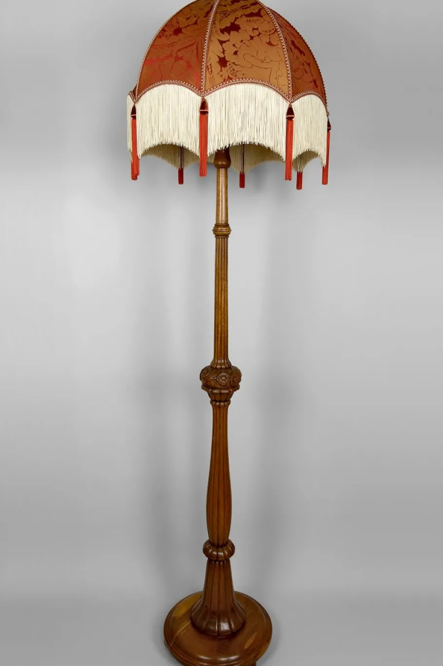 Online Pamono Vintage Art Deco Floor Lamp in Carved Oak, 1920