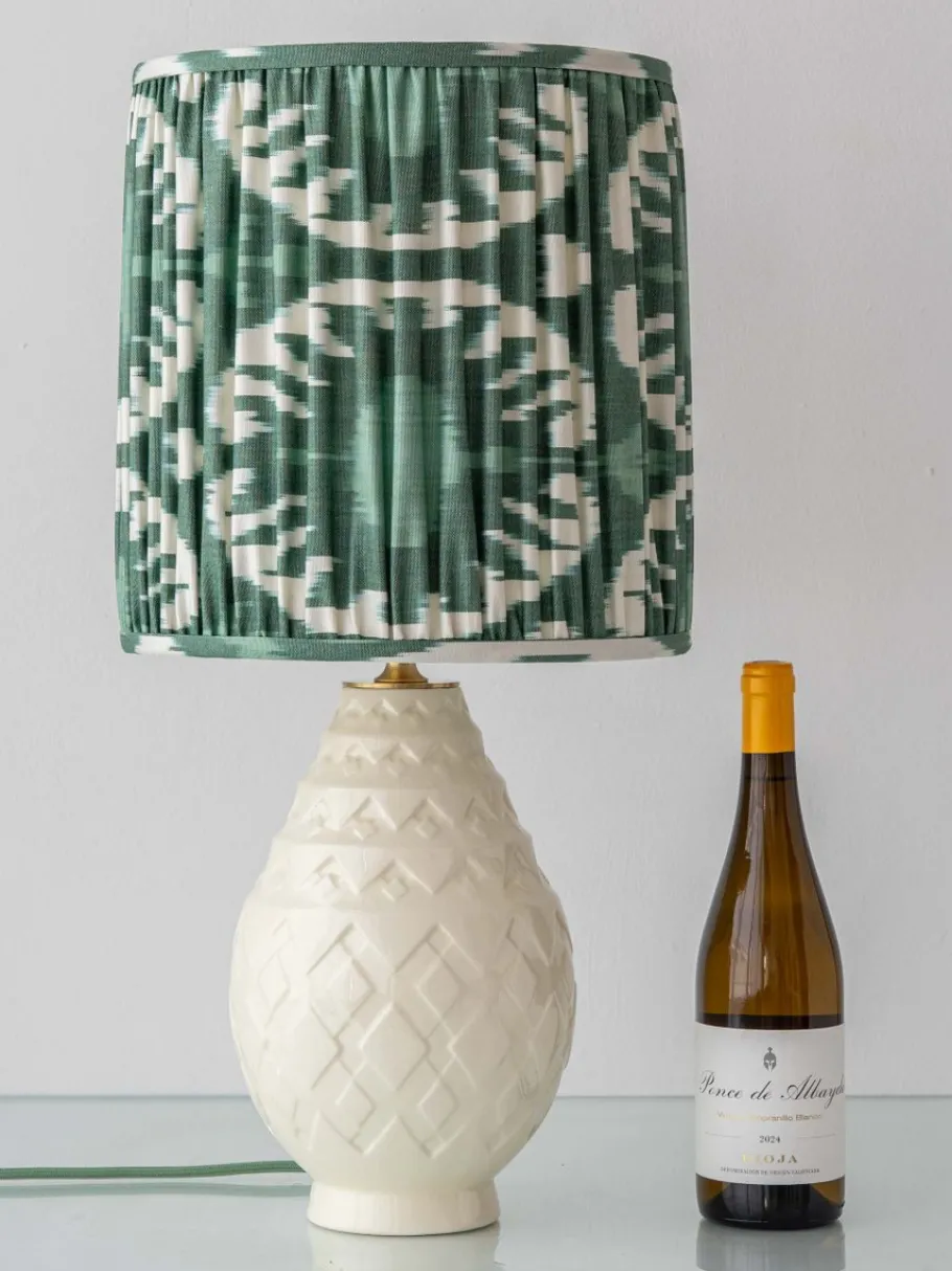 Sale Pamono Vintage Art Deco Pineapple Ceramic Table Lamp by Charles Catteau, 1920s