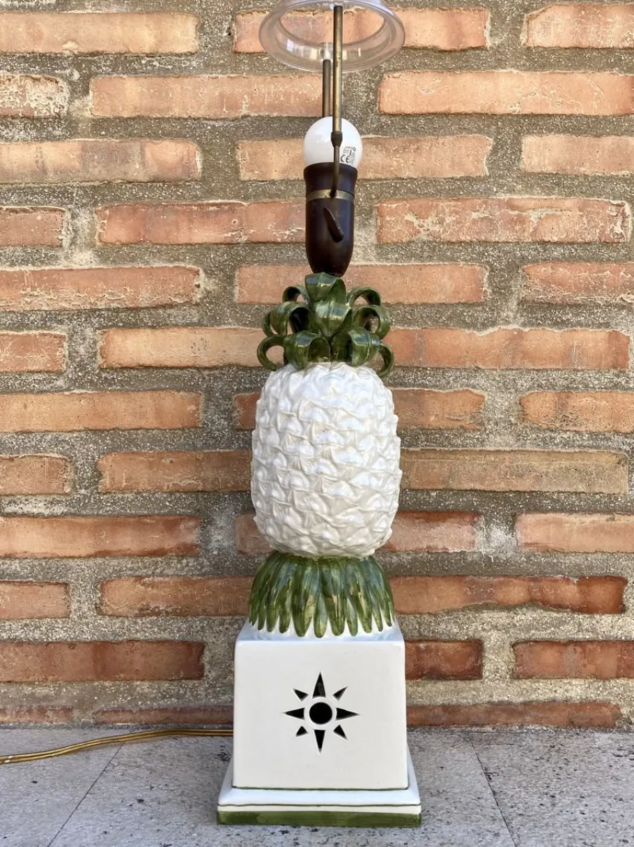 Sale Pamono Vintage Ceramic and Brass Pineapple Table Lamp by R. Costa for Cerámica Artística Costa Bassano