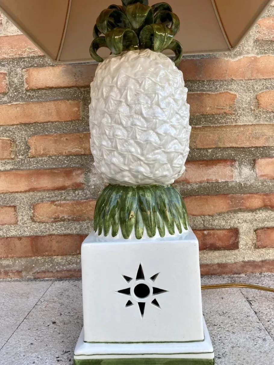 Sale Pamono Vintage Ceramic and Brass Pineapple Table Lamp by R. Costa for Cerámica Artística Costa Bassano