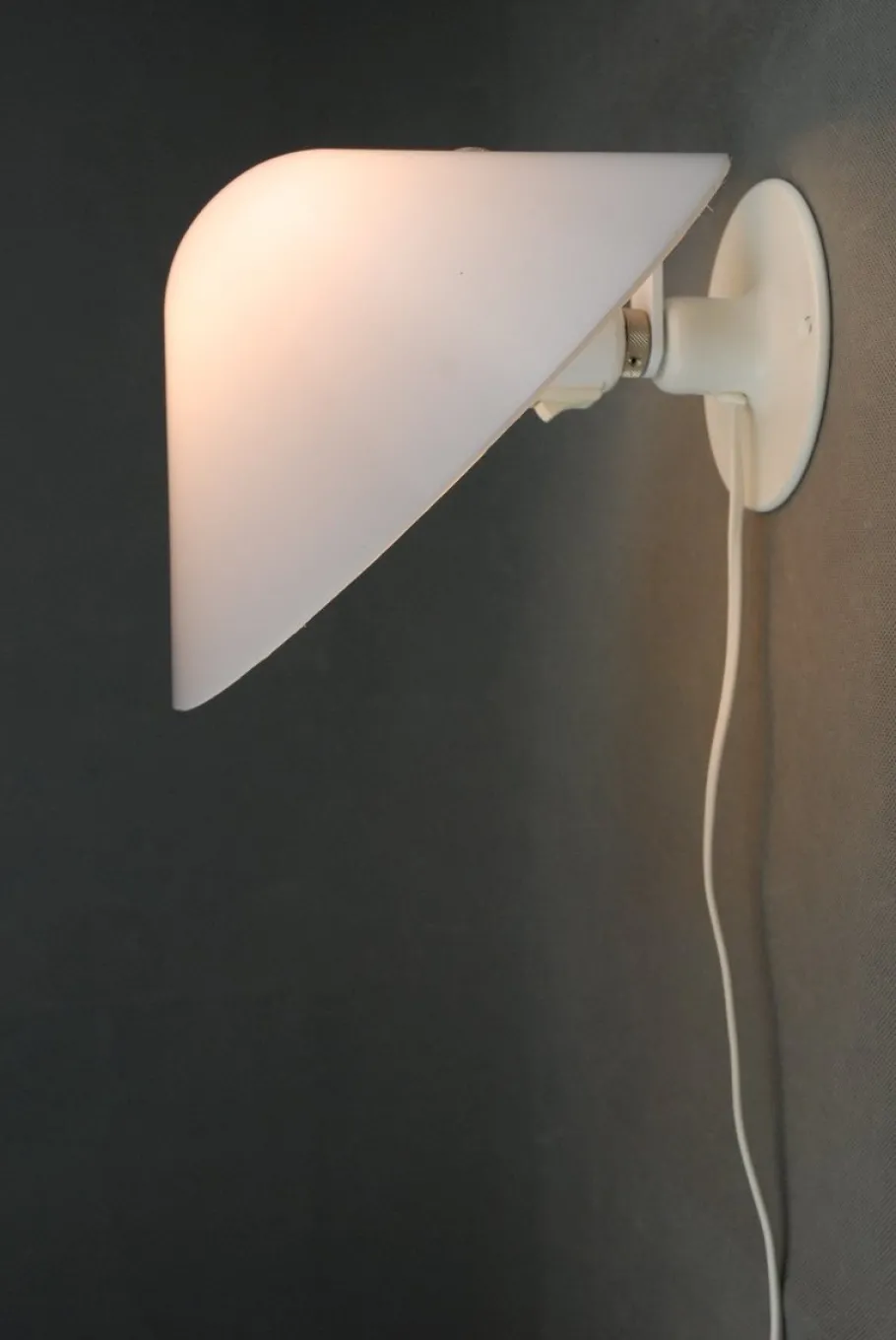 Sale Pamono Vintage Danish Mini Vip V025 Wall Lamp by Jorgen Gammelgaard for Pandul