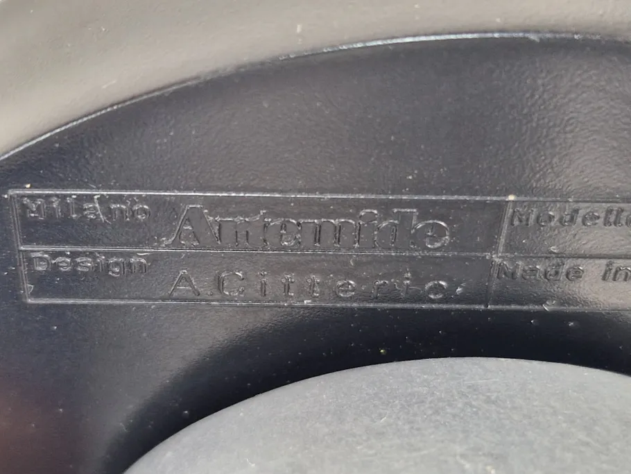 Sale Pamono Vintage Enea Wall Lamp by Antonio Citterio for Artemide, 1980