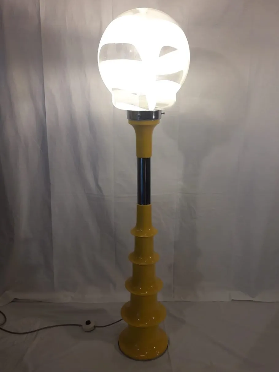 Online Pamono Vintage Floor Lamp from Mazzega, 1970s