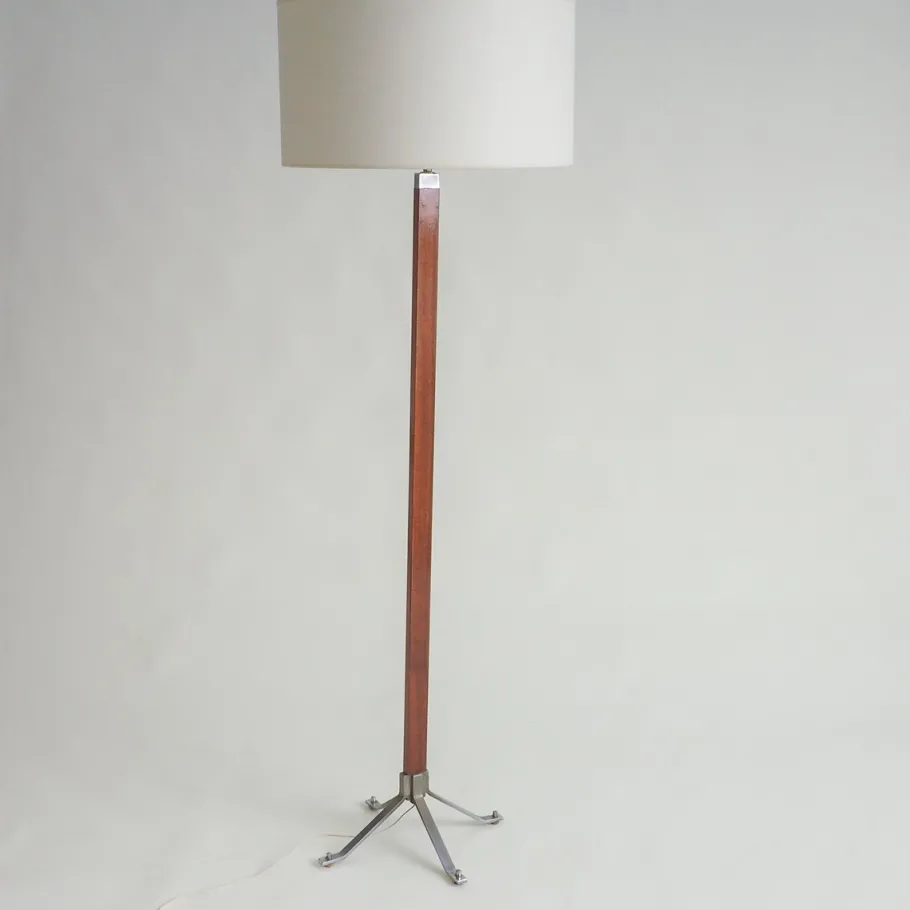 Outlet Pamono Vintage Floor Lamp in Wood, 1950s