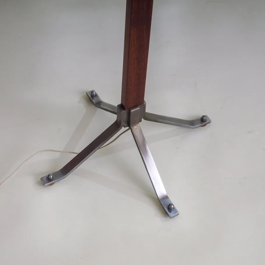 Outlet Pamono Vintage Floor Lamp in Wood, 1950s