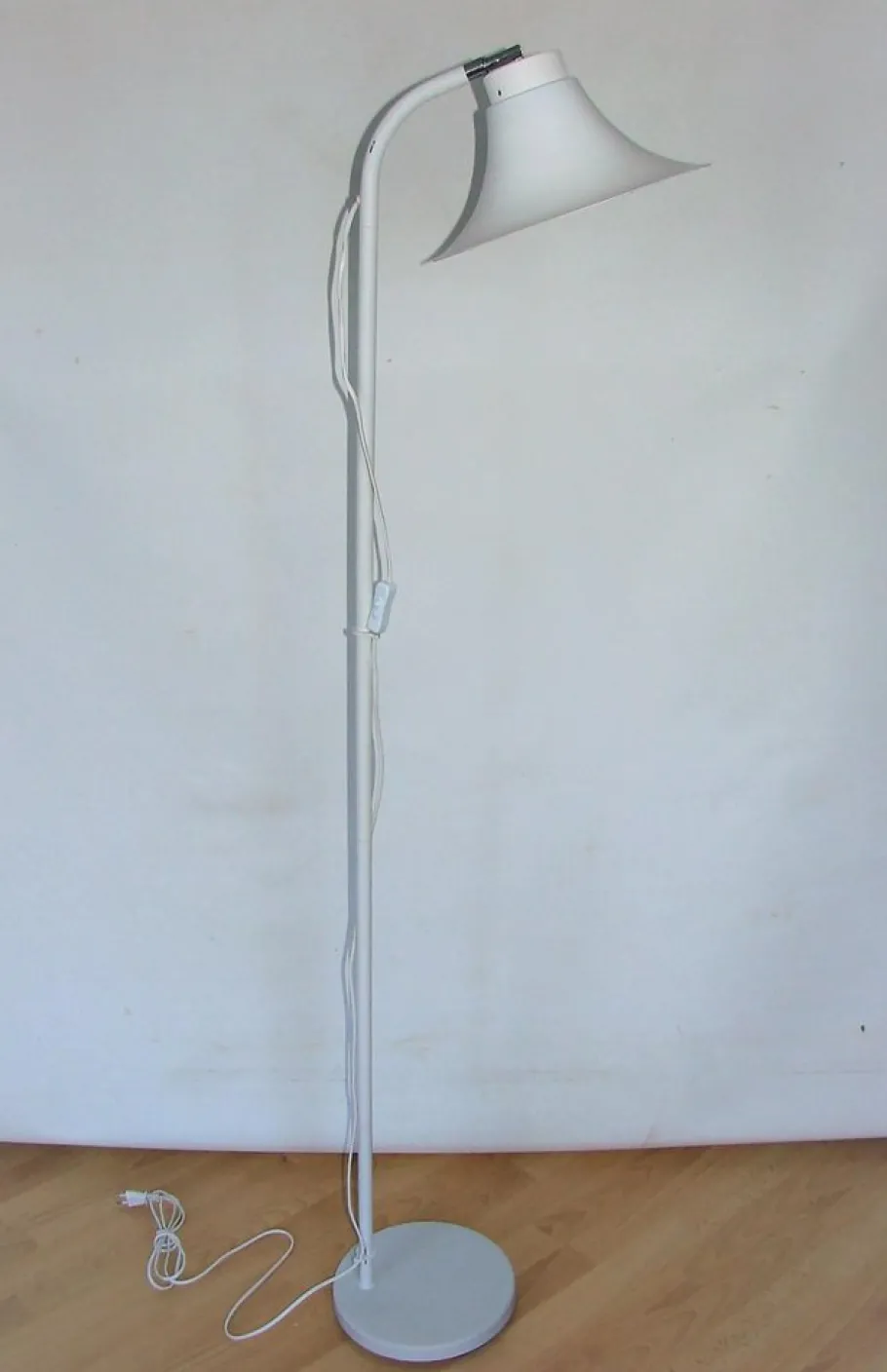 Clearance Pamono Vintage Floor Lamp, 1990s