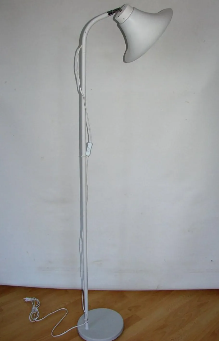 Clearance Pamono Vintage Floor Lamp, 1990s